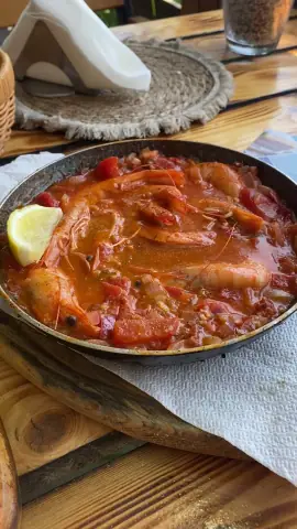 Lunch by the sea in Kruče